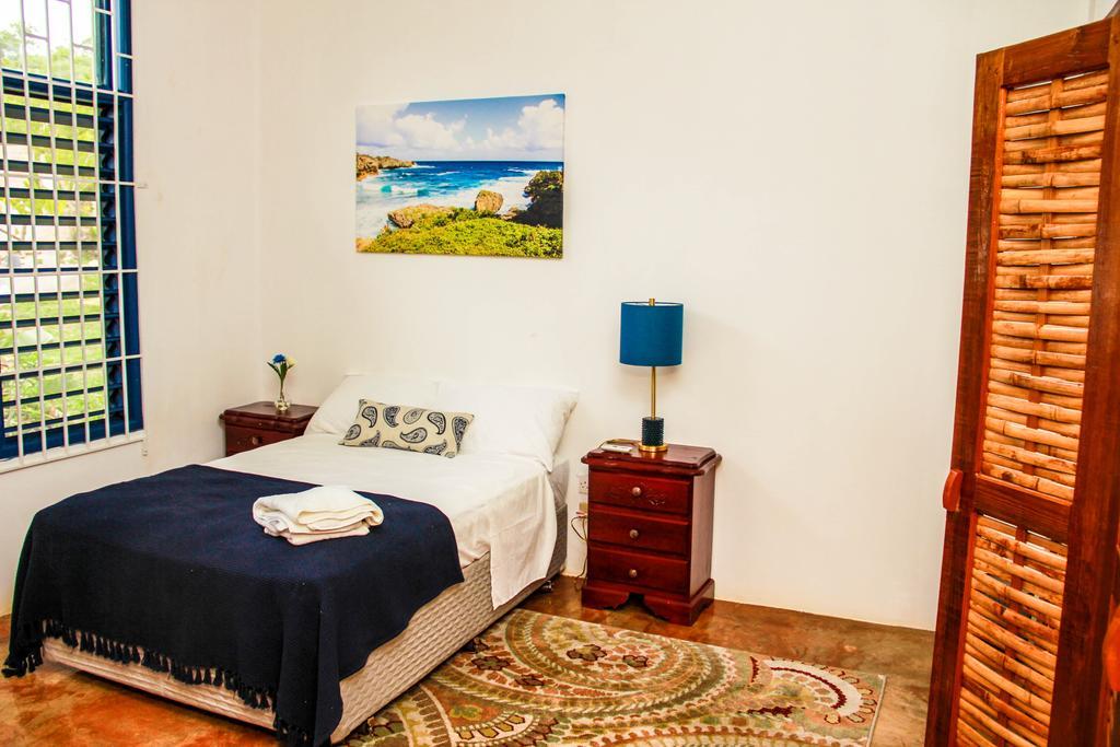 Sunshine Lodge: Your Home Away From Home Montego Bay Eksteriør bilde