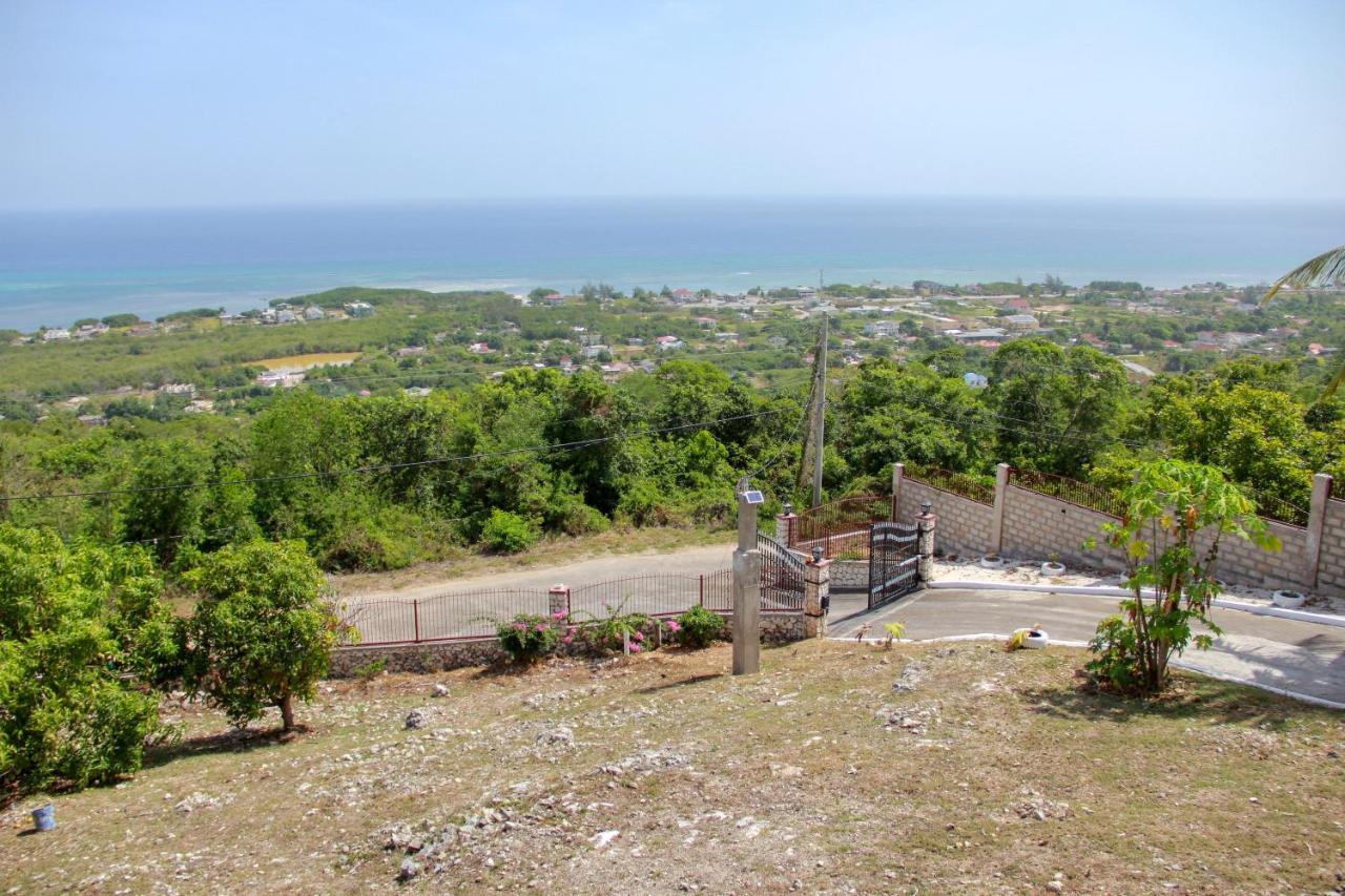 Sunshine Lodge: Your Home Away From Home Montego Bay Eksteriør bilde
