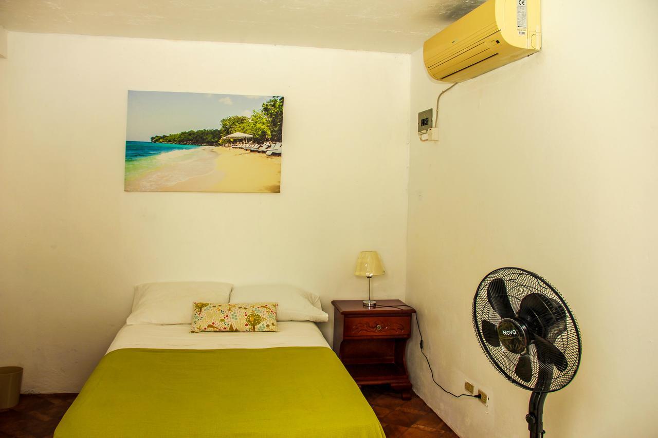 Sunshine Lodge: Your Home Away From Home Montego Bay Eksteriør bilde