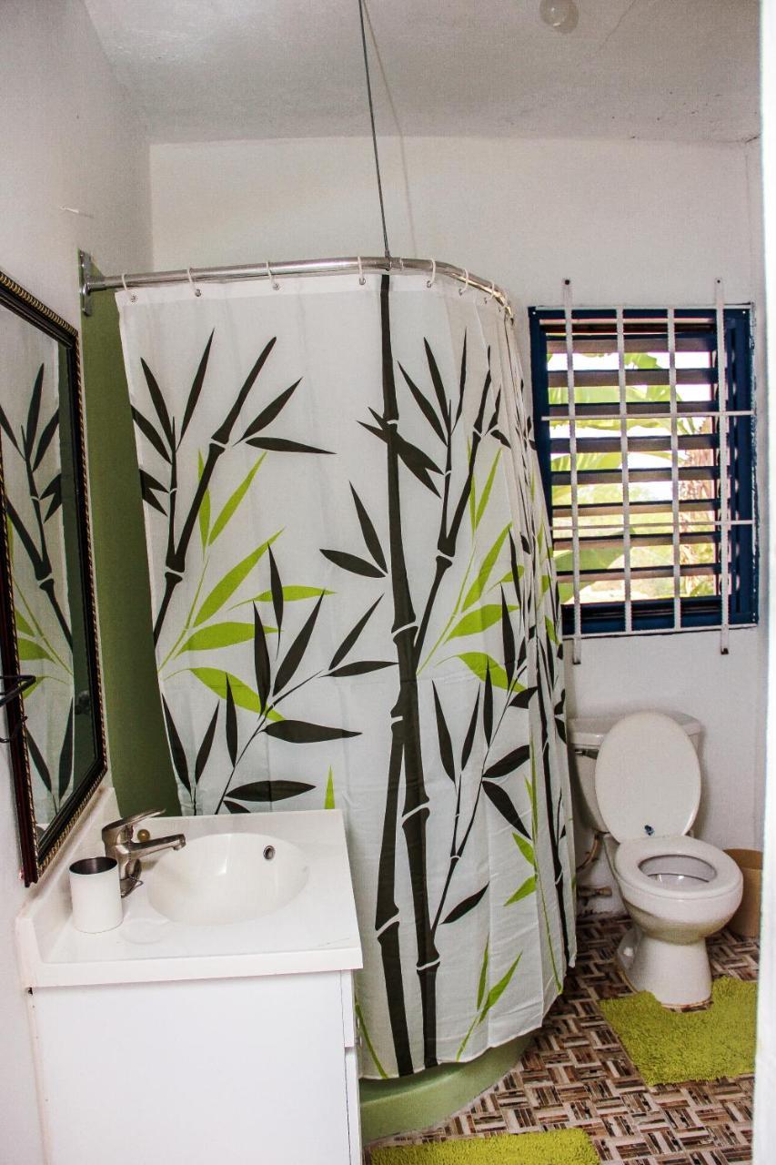 Sunshine Lodge: Your Home Away From Home Montego Bay Eksteriør bilde
