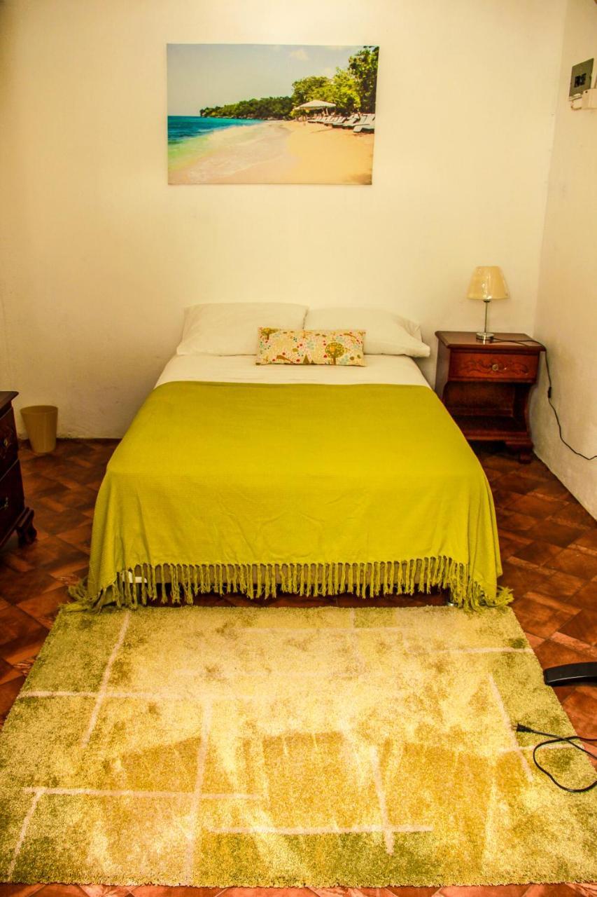 Sunshine Lodge: Your Home Away From Home Montego Bay Eksteriør bilde